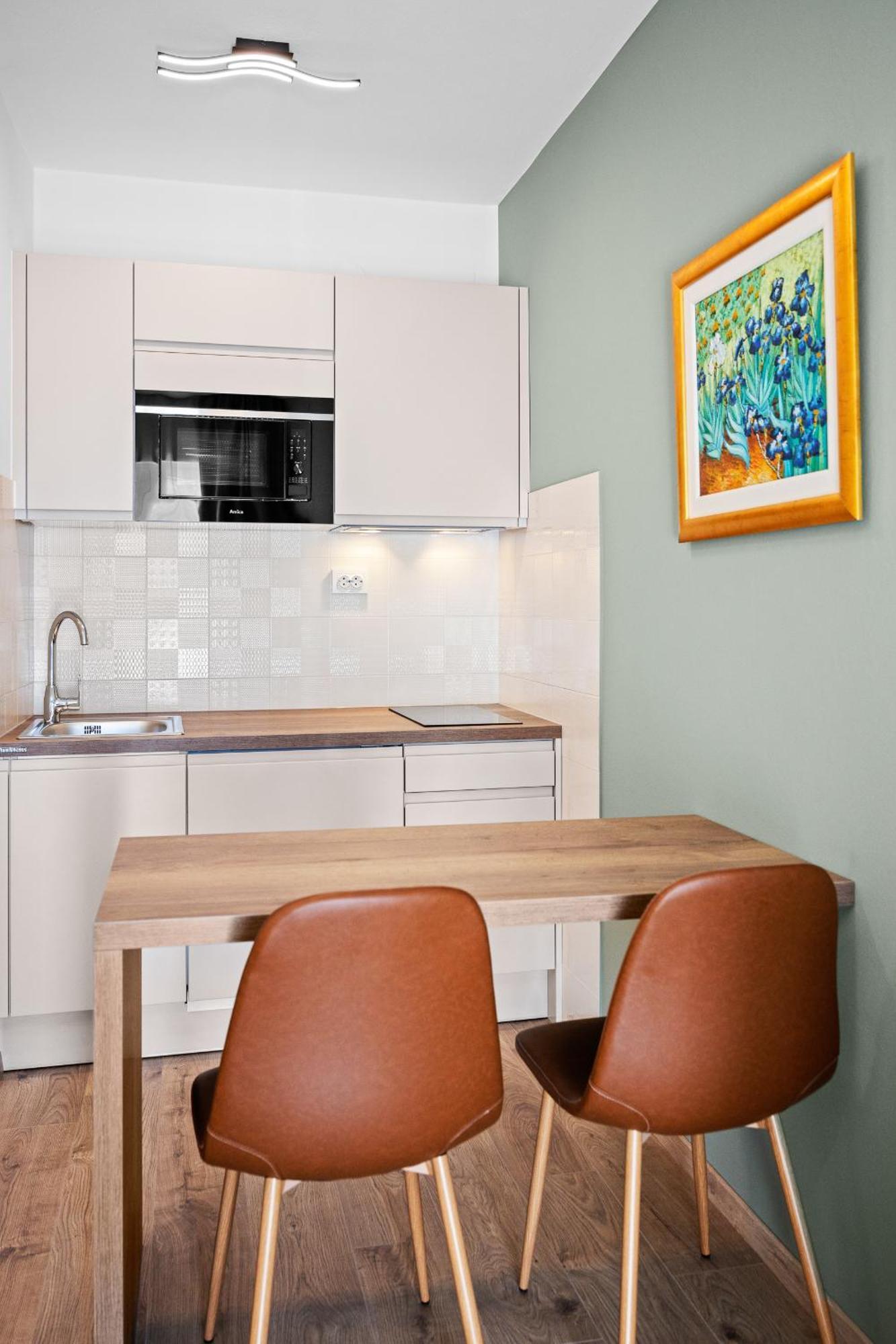 Apartments And Rooms Alenka Banjole Exterior foto